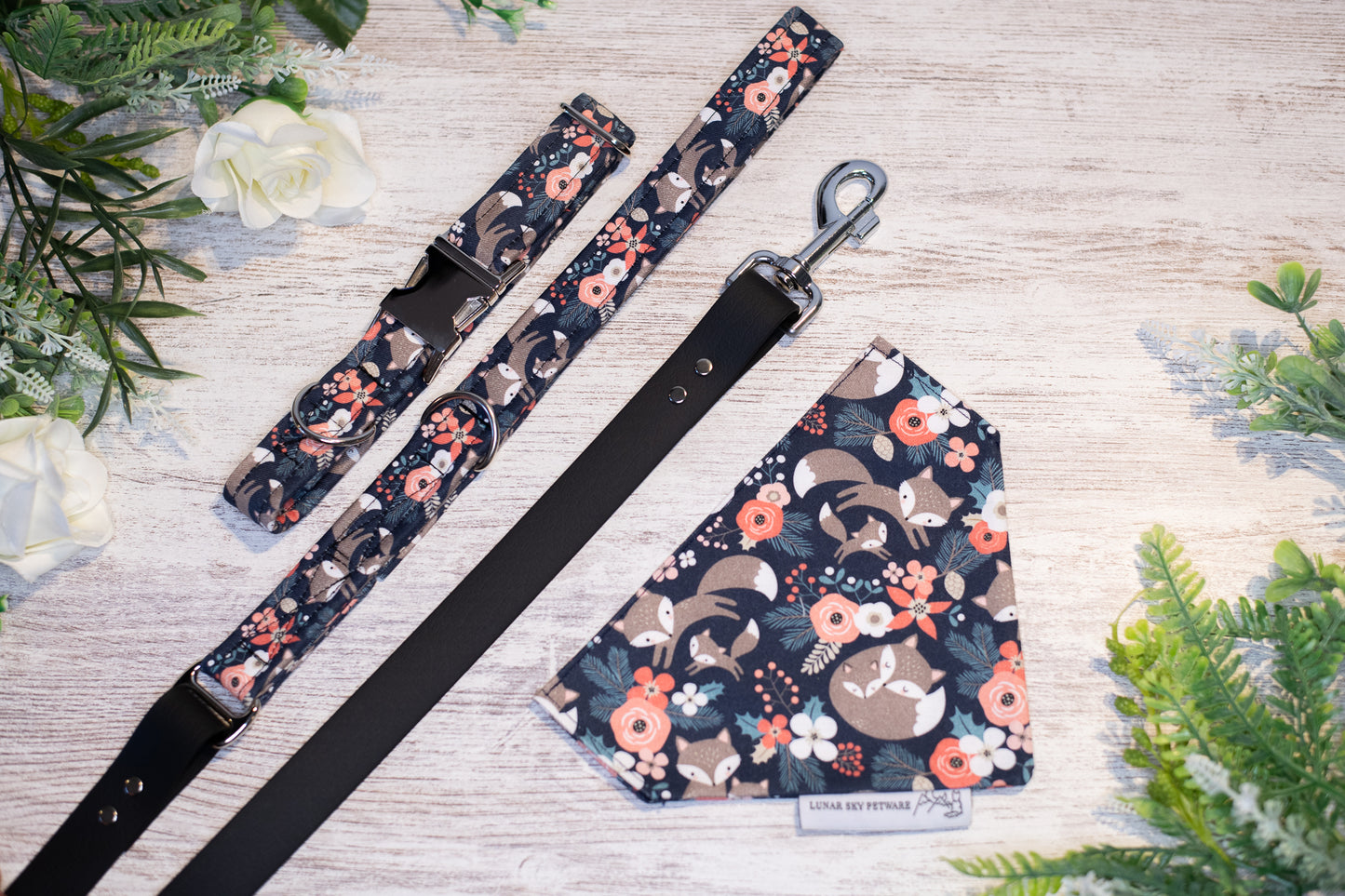 Bandana - Floral Foxes